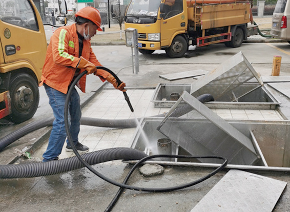 苏尼特右隔油池清理